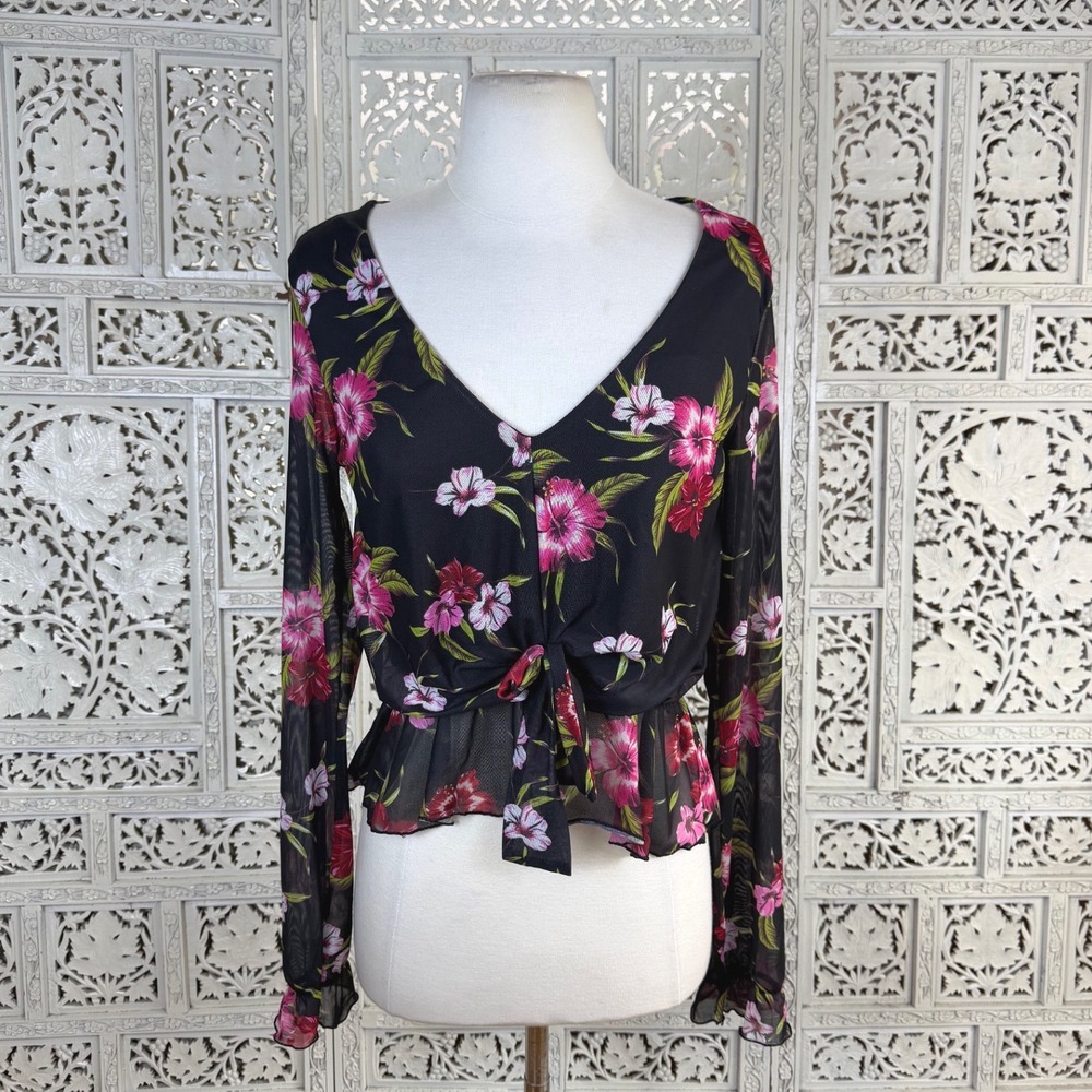 GUESS Black Floral Mesh Sheer Sleeve Blouse Womens Medium Ruffle Whimsygoth